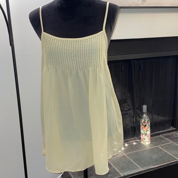 Loft Yellow tank - Picture 3 of 16